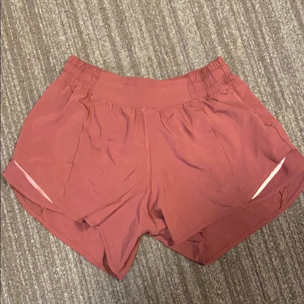 Lululemon Hotty hot shorts 4” dusty rose color
